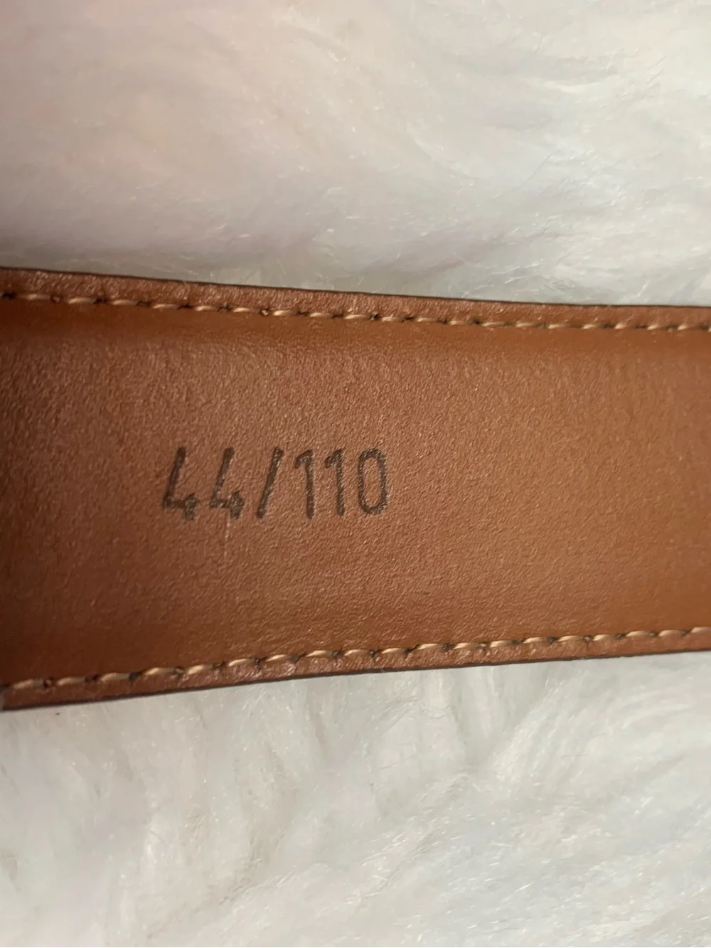 BROOKS BROTHERS men’s 100% leather Brogue details brown belt Size 44 VGUC +
